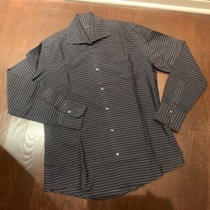 Men's woven striped dress shirt
